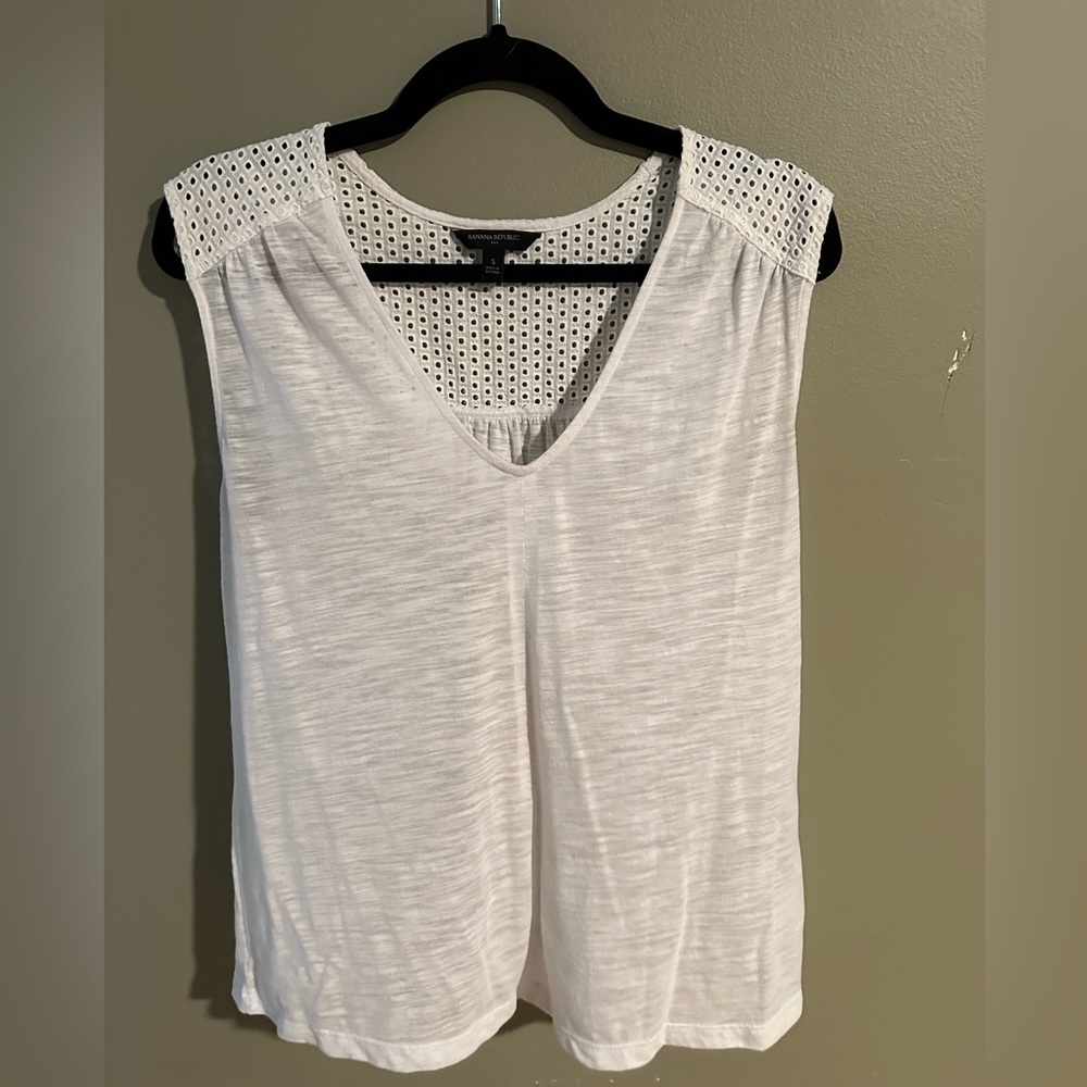Banana Republic White Tank